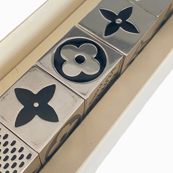 Auth LOUIS VUITTON Limited Edition Silver Magnetic Dice Cube Game Paper Weight - Picture 9 of 9